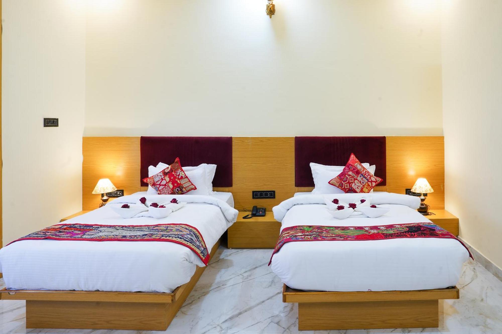 Hotel Pushkar Legacy Exterior photo